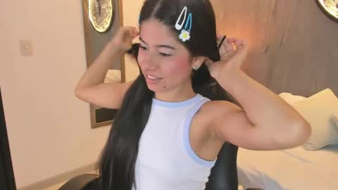 C A R L I N A online show from April 2026 09:50:02 PM