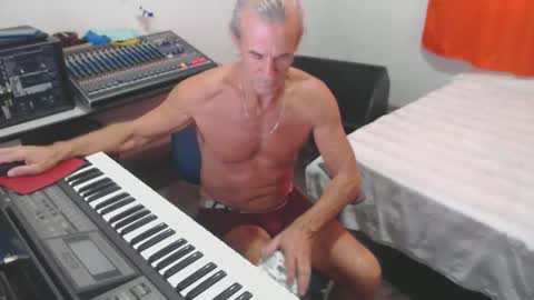 carlos online show from March 2026 08:59:02 PM