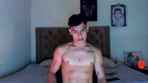 carloshero69 online show from November 2025 12:46:02 AM