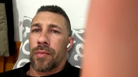carlosrm440882 online show from May 2026 11:00:02 PM