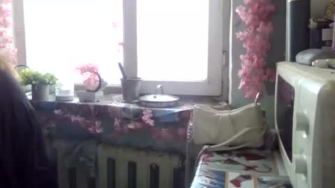 CarlyJoy online show from December 2025 08:52:01 AM