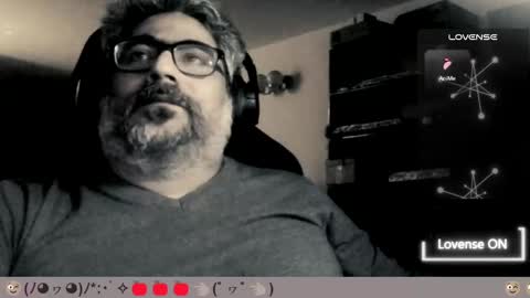Snapshot of carmelo_devitto chatting on April 2026 12:20:02 AM soy Batman online show from April 2026 12:20:02 AM