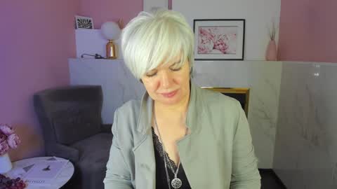 Snapshot of carmensoft chatting on February 2025 01:16:02 AM Carmen online show from February 2025 01:16:02 AM