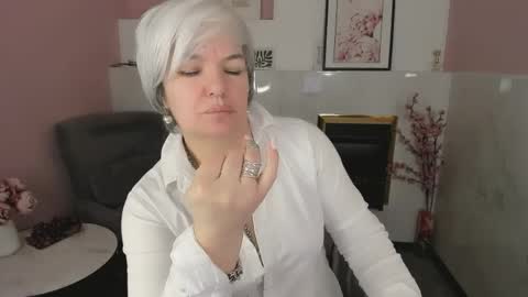 Carmen online show from April 2026 09:01:02 AM