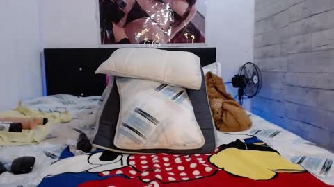 Caro milf  online show from February 2025 06:40:01 AM