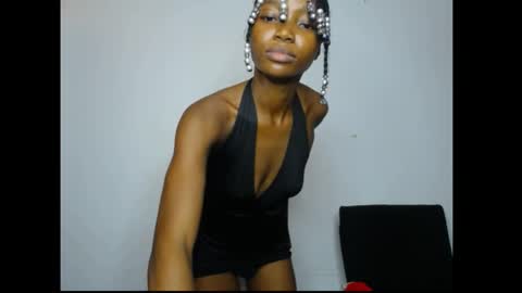 caroline online show from May 2026 06:05:01 PM