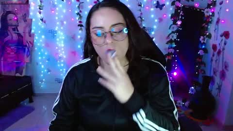 Carolina online show from April 2026 10:49:01 PM