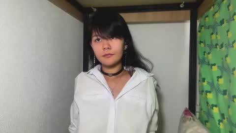 Kim online show from November 2025 01:21:02 PM