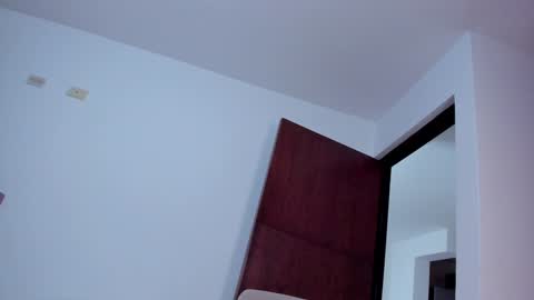 Snapshot of caroliine__ chatting on December 2024 06:35:02 PM Caroline online show from December 2024 06:35:02 PM