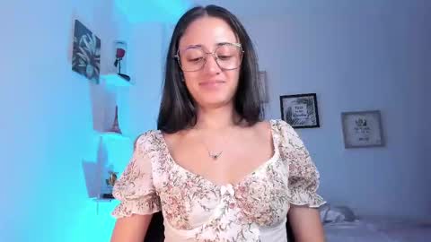 Caroline online show from February 2025 12:13:01 AM