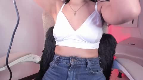 Snapshot of caroliine__ chatting on October 2025 06:28:01 PM Caroline online show from October 2025 06:28:01 PM