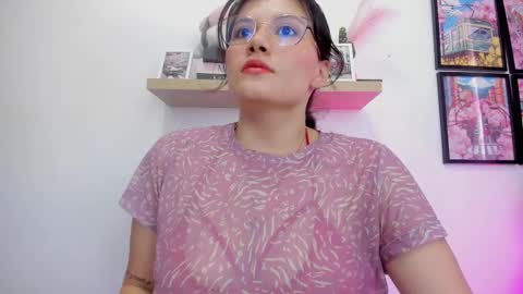 Carolina  online show from September 2025 08:58:02 PM