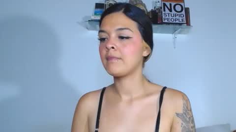 CarolinaM online show from October 2025 05:09:02 PM