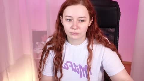 Snapshot of carolina_winter chatting on January 2025 08:07:02 AM Mira online show from January 2025 08:07:02 AM