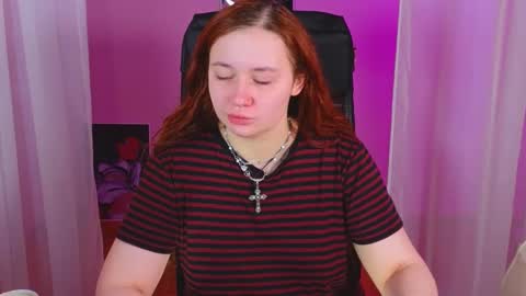 Snapshot of carolina_winter chatting on February 2025 05:26:02 AM Mira online show from February 2025 05:26:02 AM