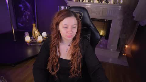 Snapshot of carolina_winter chatting on November 2025 02:06:02 PM Mira online show from November 2025 02:06:02 PM