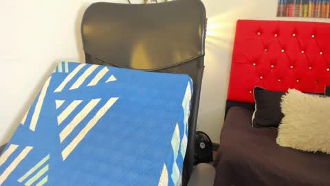 Carolina online show from November 2025 03:10:02 PM