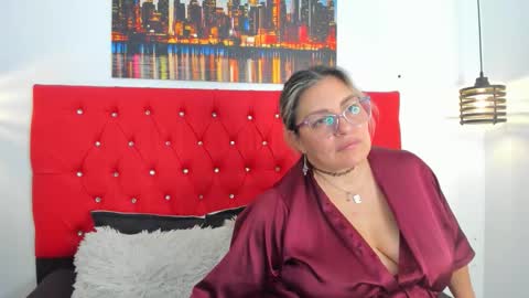 Snapshot of carolinacrus01 chatting on February 2026 06:51:02 PM Carolina online show from February 2026 06:51:02 PM