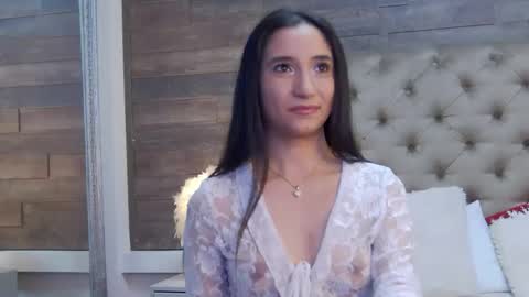 carolinahart online show from December 2025 08:41:02 AM