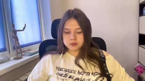 carolindueno online show from March 2026 07:54:02 AM