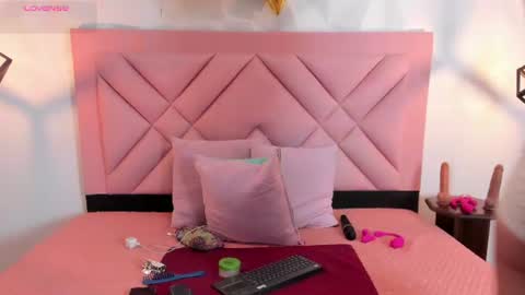 caroline daring online show from July 2026 12:11:01 PM