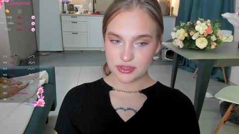 Caro online show from December 2024 11:24:01 PM