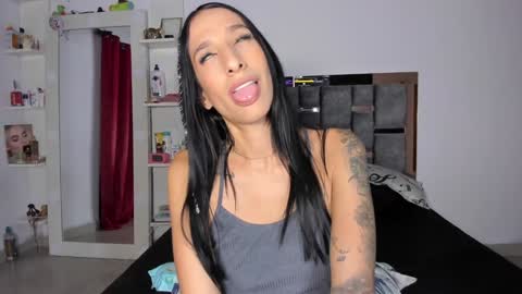 CAROLINE online show from January 2025 03:38:02 AM