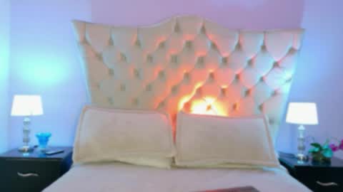 Caroline online show from April 2026 08:58:01 PM