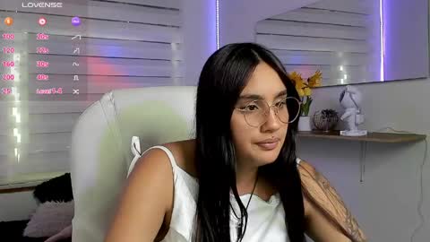 caroline_rodriguez_9 online show from April 2026 09:26:01 PM