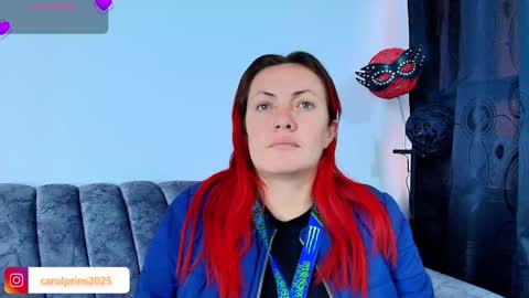 Carolinhe  online show from September 2025 07:30:01 PM