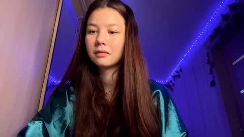 Snapshot of carolynexford chatting on November 2025 09:10:01 AM Emma online show from November 2025 09:10:01 AM