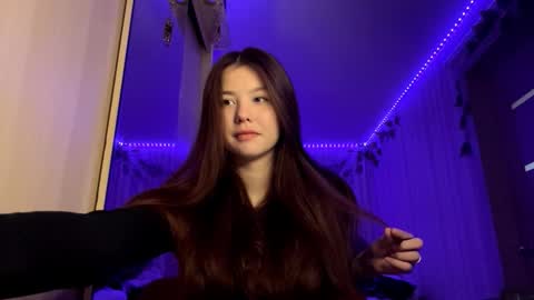 Snapshot of carolynexford chatting on November 2025 11:12:02 AM Emma online show from November 2025 11:12:02 AM