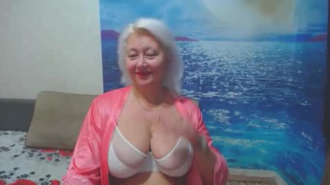 VicunaCool online show from October 2025 11:27:01 AM