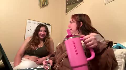 carpetmunchers online show from October 2025 02:31:02 AM