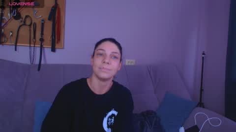 Carrie online show from November 2025 09:31:02 AM