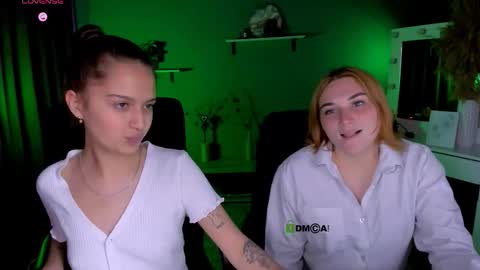 casey_meow_ online show from September 2025 01:02:02 PM