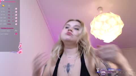 Snapshot of caseyrobbinss chatting on December 2024 05:36:02 PM Casey Robbins online show from December 2024 05:36:02 PM