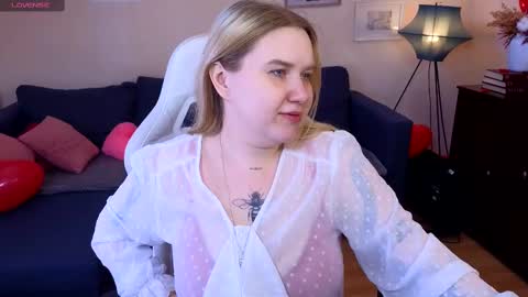 Snapshot of caseyrobbinss chatting on February 2025 06:28:01 AM Casey Robbins online show from February 2025 06:28:01 AM