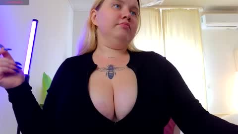 Snapshot of caseyrobbinss chatting on October 2025 06:21:02 AM Casey Robbins online show from October 2025 06:21:02 AM