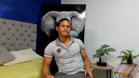 Casike online show from October 2025 05:40:01 AM