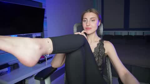 Seductress Cassia  FINDOM AND SADISM  NO NUDE online show from October 2025 04:40:02 PM