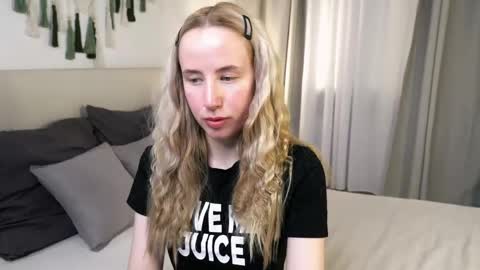 Cassie online show from April 2026 08:48:01 PM