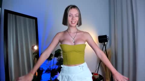 Hello my name is Cassie and my friend Nilo is also here online show from March 2026 06:51:01 AM