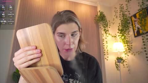 Im Cassie3 online show from February 2026 07:30:01 AM