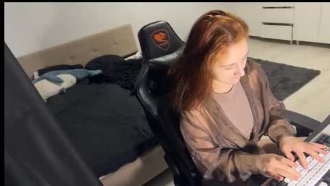 Cassie and Katherine Blonie online show from February 2026 09:52:01 AM