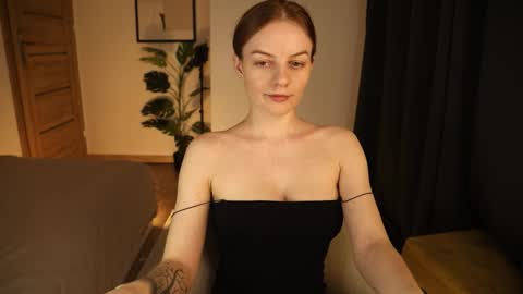 Cassie online show from February 2026 07:56:01 PM