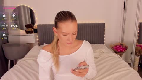Snapshot of cassietyler chatting on July 2026 08:54:01 AM Angel 3 online show from July 2026 08:54:01 AM