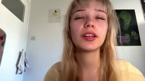 Olivia online show from April 2026 06:16:02 AM