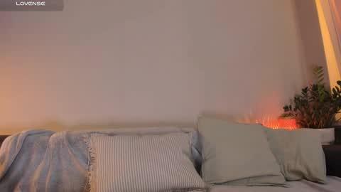  cassandra  online show from December 2025 01:22:02 AM