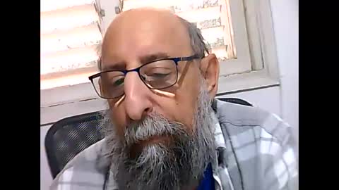 Snapshot of casual53 chatting on February 2025 06:40:01 AM casual53 online show from February 2025 06:40:01 AM